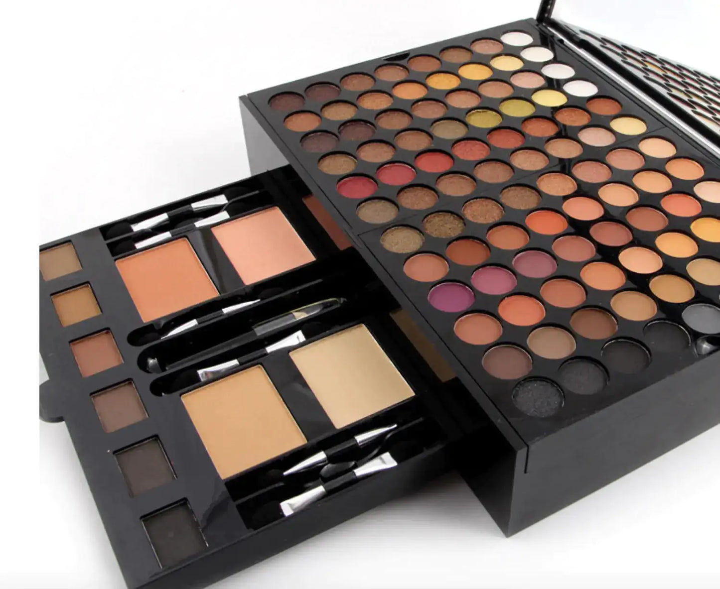 Elevate Your Eye Makeup Game with the Ultimate Makeup Set!