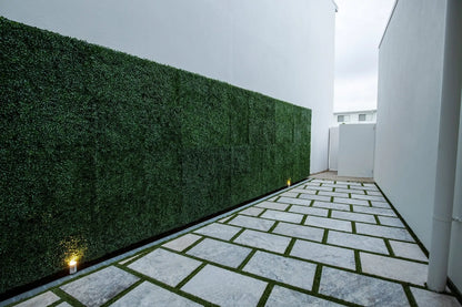 Artificial Boxwood Green Wall 33SQ FT UV Resistant